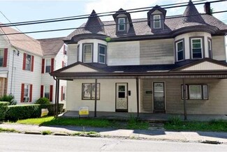 93 Pottsville St, Cressona, PA 17929