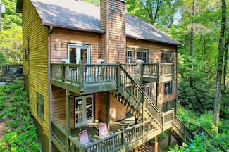 165 Chickasaw Ln, Rabun Gap, GA 30568