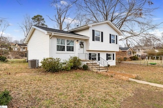 406 Old Farm Rd, Moore, SC 29369