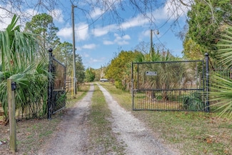 8279 Sunshine Grove Rd, Brooksville, FL 34613