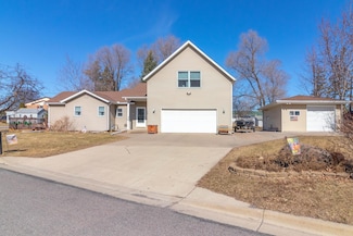 140 4th Ave S, Foley, MN 56329