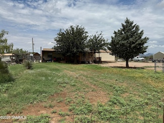 9039 Joyce Ln, Las Cruces, NM 88011