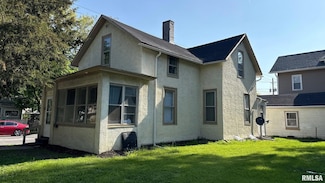903 17th St, Rock Island, IL 61201