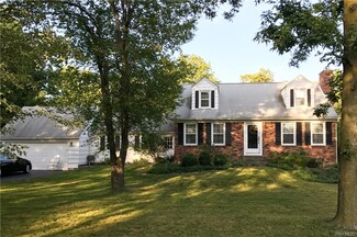 4595 E Overlook Dr, Buffalo, NY 14221