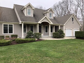 49 Sycamore Ln, Westport, MA 02790