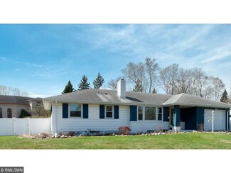 1933 E 88th St, Bloomington, MN 55425