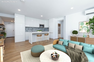 987 Queen St Unit 1512, Honolulu, HI 96814