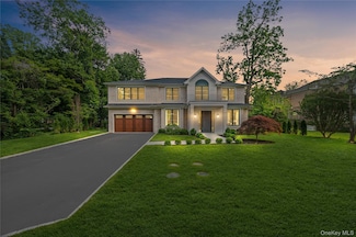 7 Mirrielees Rd, Great Neck, NY 11021