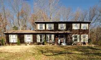18028 Turkey Bend Dr, Glencoe, MO 63038