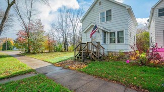 604 12th St N, Virginia, MN 55792