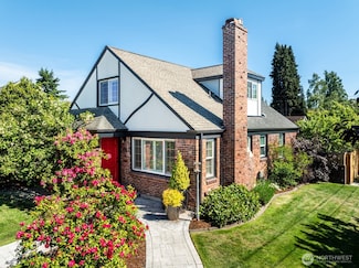 4218 N 10th St, Tacoma, WA 98406