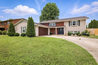 2323 N Stratford Dr, Owensboro, KY 42301