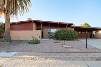 8320 E Shiloh St, Tucson, AZ 85710