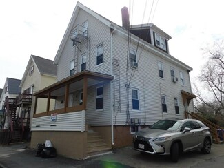 12 Meadow St, Taunton, MA 02780