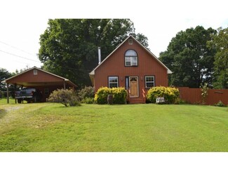 176 Wild Rye Ln, Midway, TN 37809