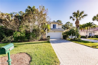 7864 Stratford Dr, Naples, FL 34104