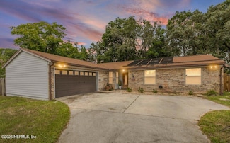 11155 Windy Oaks Dr N, Jacksonville, FL 32225