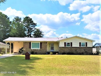 304 Beech Ln, Washington, NC 27889