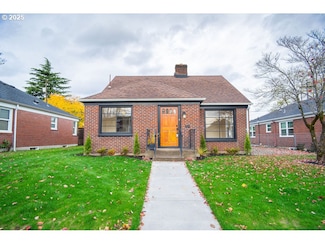 118 E 38th St, Vancouver, WA 98663