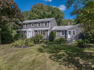 8 Marie Dr, Andover, MA 01810
