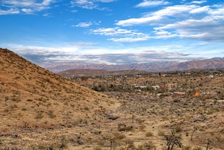 4625 Redding Dr, Yucca Valley, CA 92284