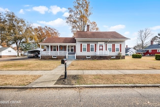 7 Herron St, Jackson, TN 38301