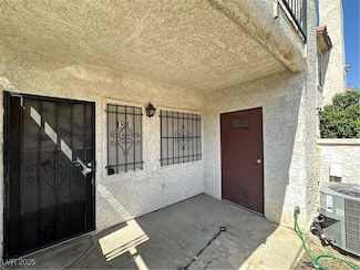 3924 Aquamarine Way Unit 82, Las Vegas, NV 89103