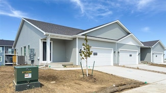 730 Caliburn St, Pleasant Hill, IA 50327
