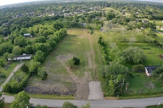 814 Verhalen Rd, Alvin, TX 77511