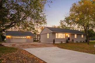 15240 Kangaroo St NW, Anoka, MN 55303