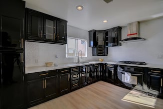 1607 Walter St SE, Albuquerque, NM 87102