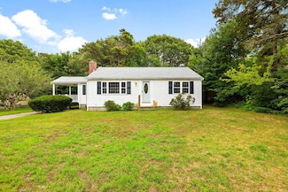 102 Starbuck Ln, Yarmouth Port, MA 02675