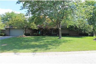 9885 Sedgefield Rd, Perrysburg, OH 43551