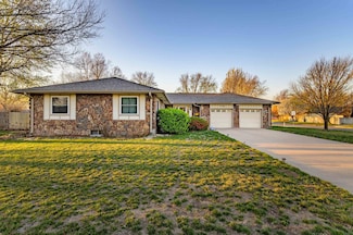 1504 N Amarado St, Wichita, KS 67212