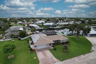 121 Queen Ann Ct, Fort Pierce, FL 34949