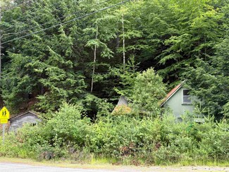 373 New Hampshire Route 175, Holderness, NH 03245