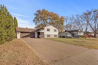 8351 6th St NE, Minneapolis, MN 55432