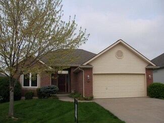 3228 S Cardinal Ct, Blue Springs, MO 64015