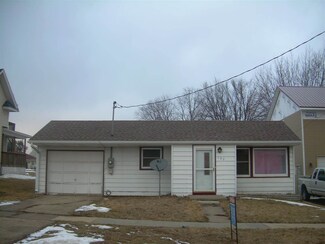 102 Kregel St, Monona, IA 52159