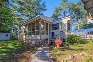 18 Kings Row, Epsom, NH 03234