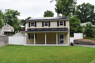 101 Pleasant St, Wenham, MA 01984