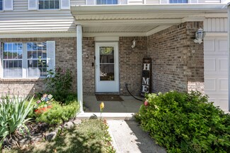7704 Gullit Way, Indianapolis, IN 46214
