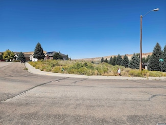 100 Collier Cir, Green River, WY 82935