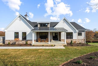 167 Willow Creek Estates Dr, Southbury, CT 06488