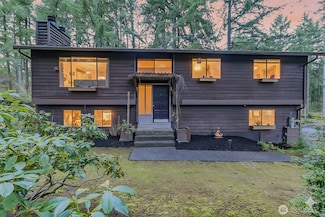 8914 Homestead Ave NE, Olympia, WA 98516