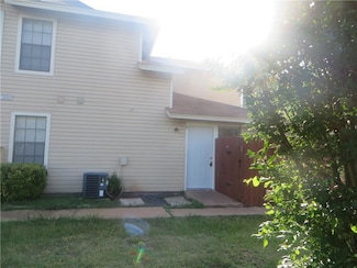 2217 Katy Ln Unit B, Georgetown, TX 78626