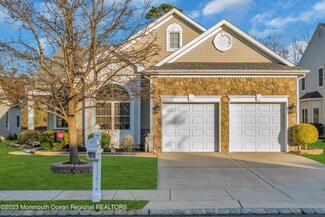 30 Ocean Grove Ln, Waretown, NJ 08758