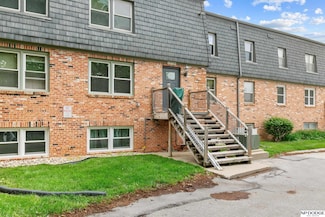 12726 Gail Plaza Unit 107, Omaha, NE 68137