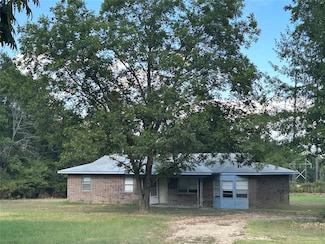 1930 Slim Rd, Valliant, OK 74764