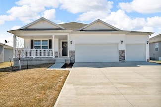 305 Sumac Dr, Palo, IA 52324